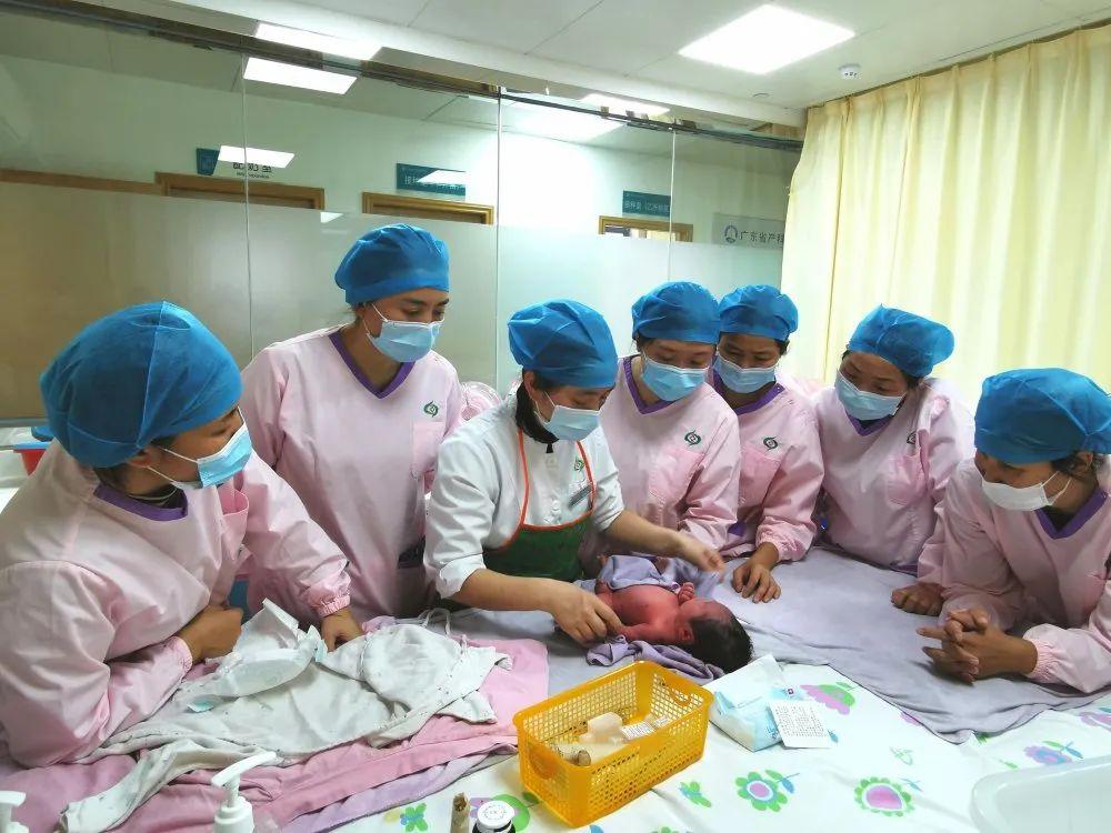 句容市妇婴监护型护送